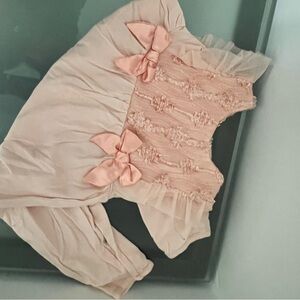 Janette leoore Pink Baby bodysuit with Bows
